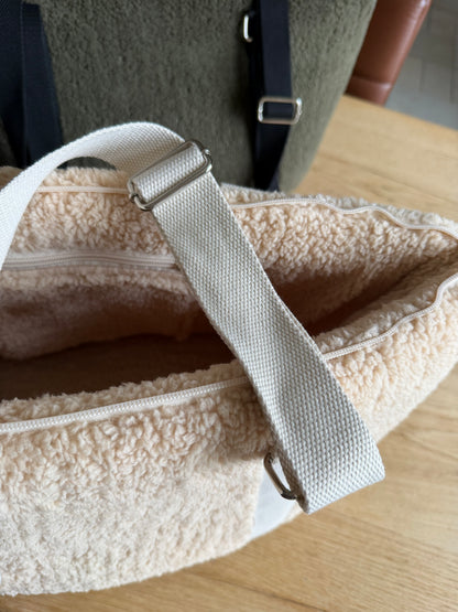 Beige Teddy Draagtas