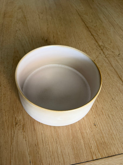 Handgemaakt eet- of drinkbakje - Steengoed Beige