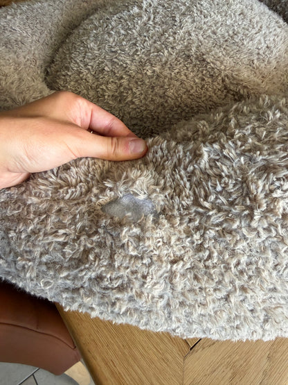 Chubby Curl Plush Orthopedische mand maat M (met fabrieksfoutje)