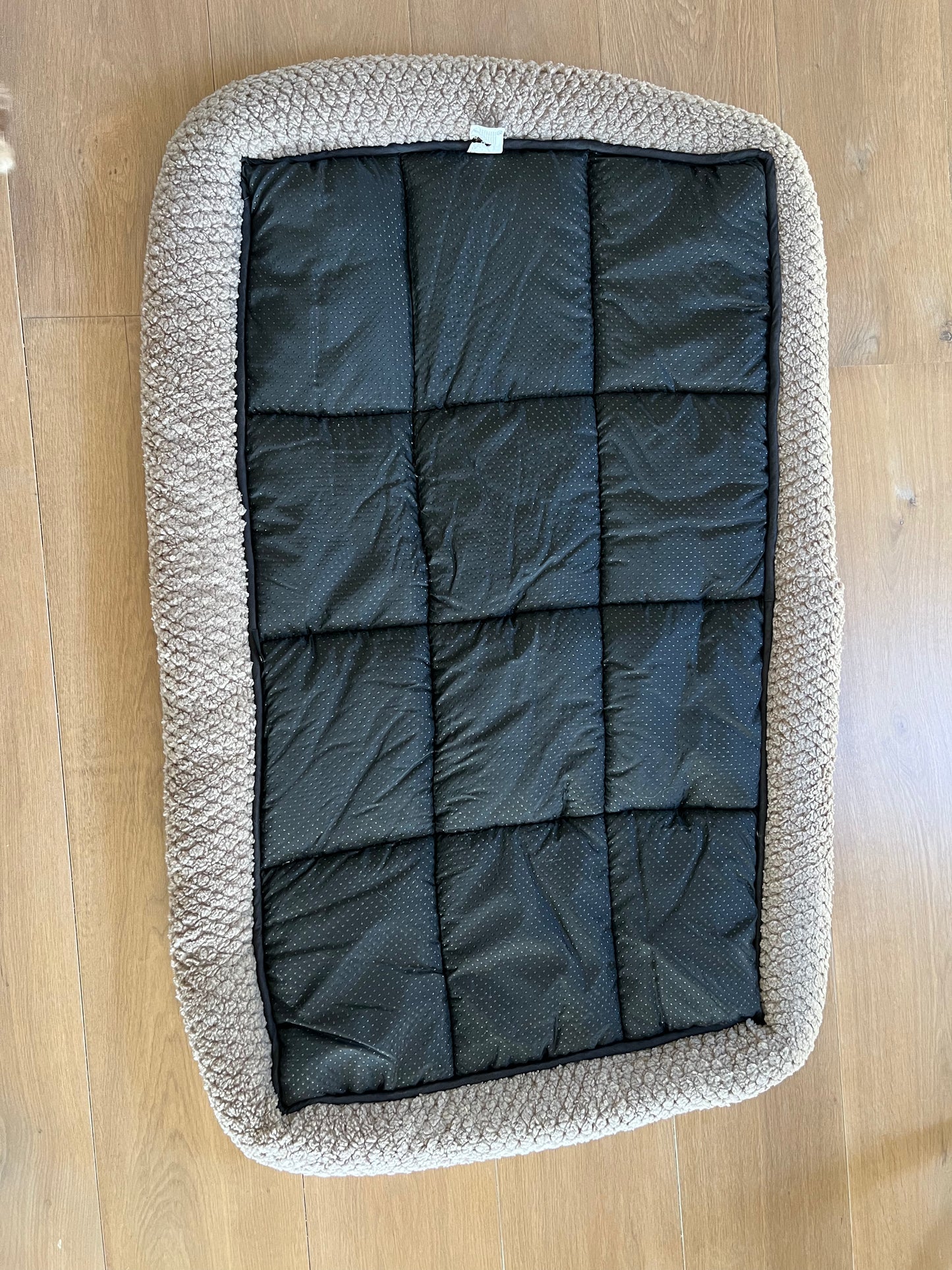 Coussin jacquard rectangulaire taupe 100,5 cm x 63,5 cm x 8 cm